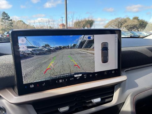New 2026 Ford Explorer Active RWD image 27