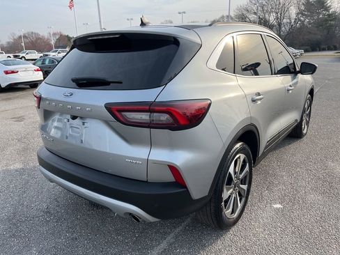 Used 2024 Ford Escape Platinum image 5