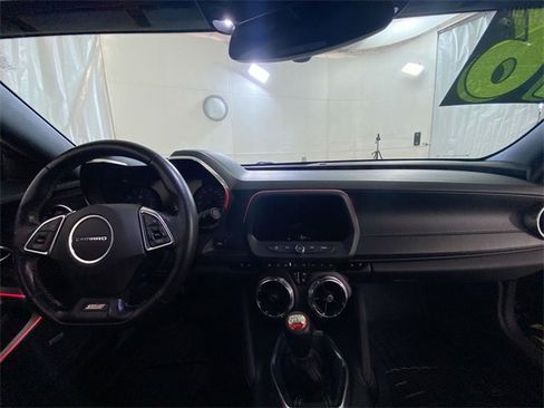 Used 2016 Chevrolet Camaro SS image 23