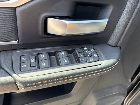 New 2026 RAM 2500 Big Horn AWD/4WD image 18