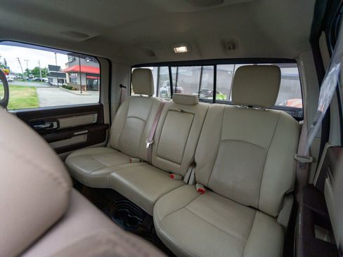 Used 2016 RAM 1500 Laramie w/ Convenience Group image 36