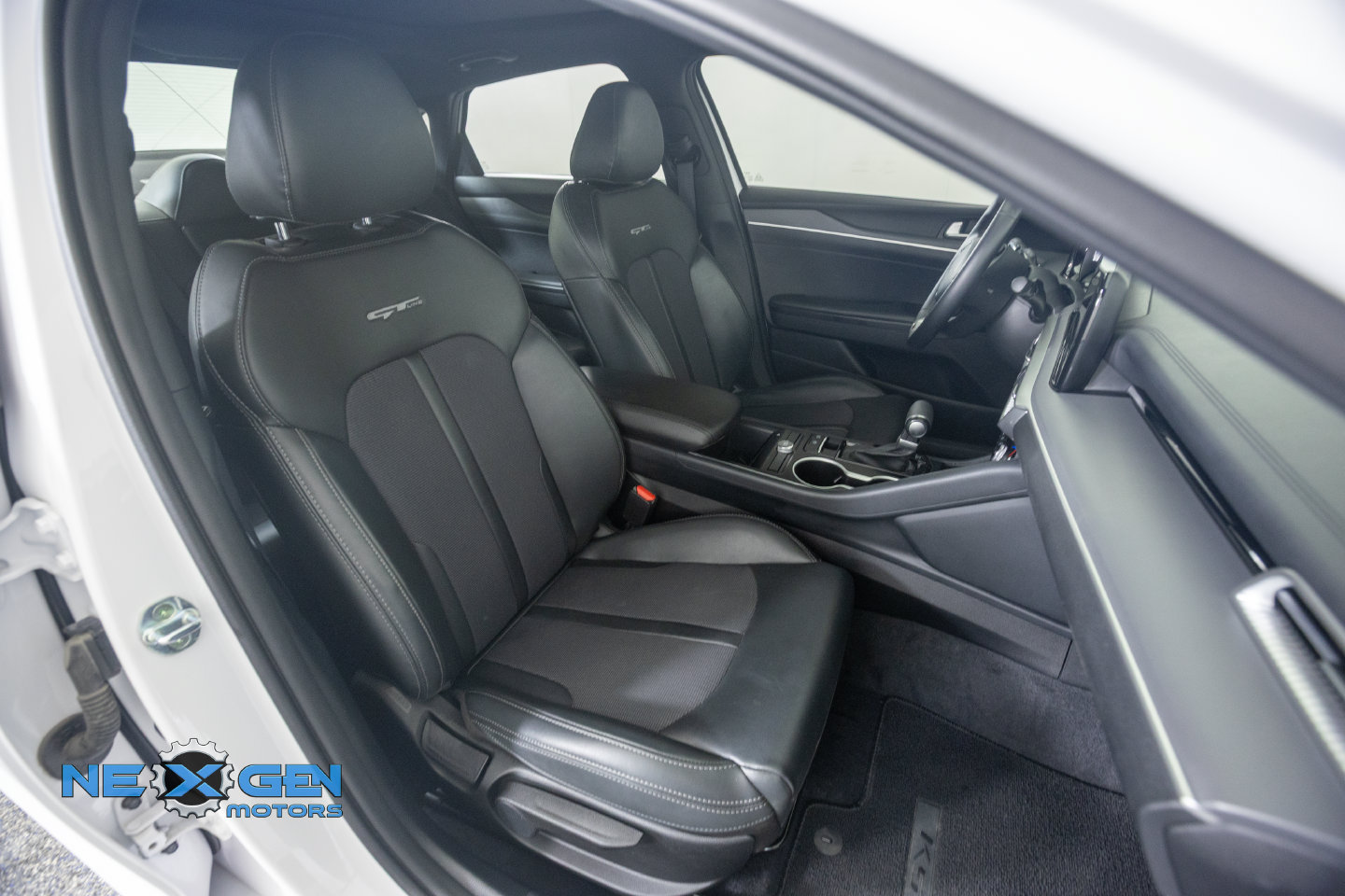 Used 2022 Kia K5 GT-Line w/ GT-Line FWD Premium Package image 42