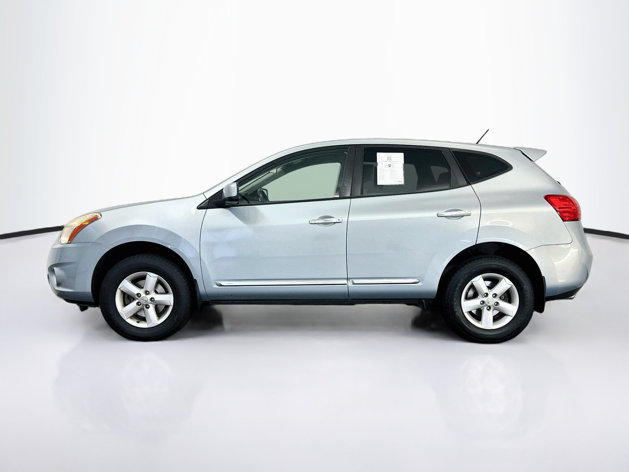 Used 2013 Nissan Rogue S w/ Special Edition Pkg AWD/4WD image 4