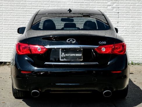 Used 2016 INFINITI Q50 3.0t Premium w/ Driver Assistance Package image 9