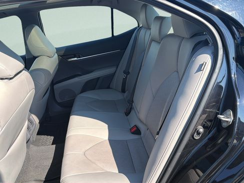 Used 2019 Toyota Camry XSE FWD image 26