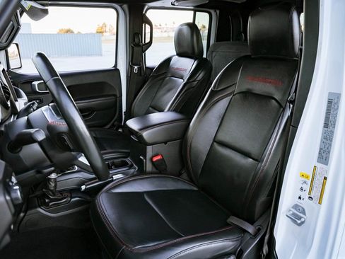 Used 2020 Jeep Gladiator Rubicon AWD/4WD image 18