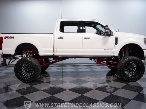 Used 2021 Ford F350 Platinum AWD/4WD image 12