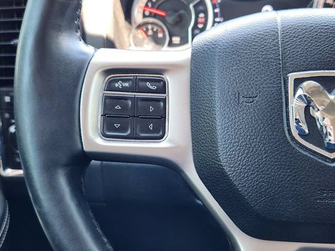 Used 2017 RAM 1500 Laramie w/ Convenience Group AWD/4WD image 17