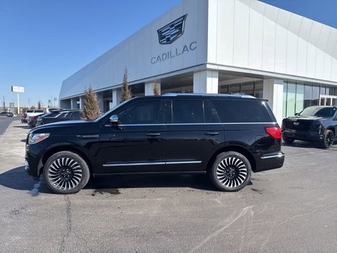 Used 2021 Lincoln Navigator Black Label w/ Cargo Convenience Package image 1