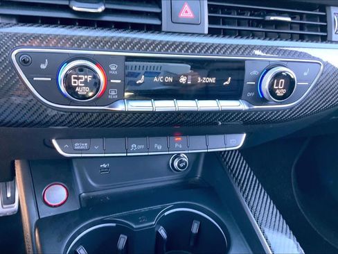 Used 2019 Audi RS 5 Sportback w/ Dynamic Plus Package image 31