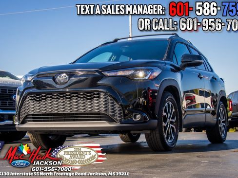 Used 2025 Toyota Corolla Cross S image 3