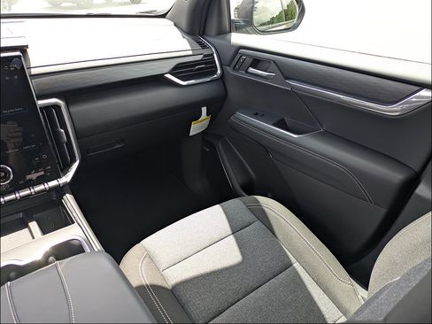 New 2026 GMC Acadia Elevation w/ LPO, Floor Liner Package FWD image 16