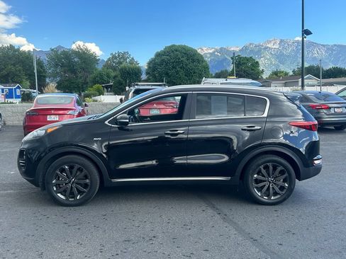 Used 2019 Kia Sportage EX w/ EX Sport Appearance Package AWD/4WD image 8