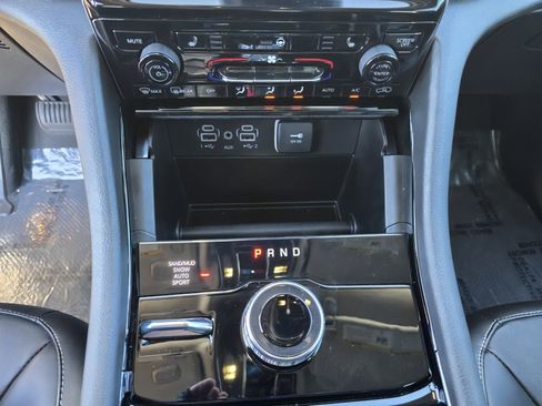 Used 2023 Jeep Grand Cherokee Limited w/ Trailer Tow Prep Group (B) image 15