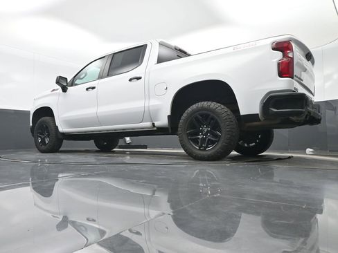 Used 2021 Chevrolet Silverado 1500 LT Trail Boss w/ Convenience Package II AWD/4WD image 34