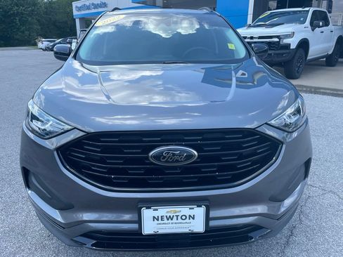 Used 2022 Ford Edge SE w/ Black Appearance Package AWD/4WD image 2