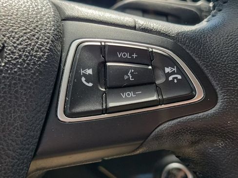 Used 2019 Ford Escape Titanium FWD image 14