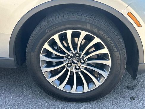Used 2020 Lincoln Aviator Reserve w/ Equipment Group 201A AWD/4WD image 9