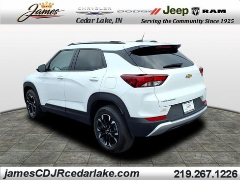 Used 2022 Chevrolet TrailBlazer LT w/ Convenience Package image 3