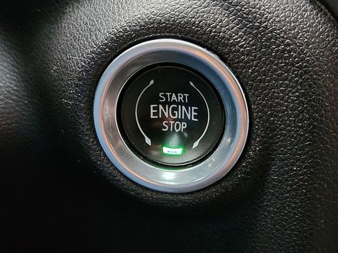 Used 2023 GMC Sierra 2500 AT4 image 8