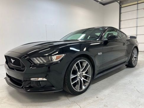 Used 2016 Ford Mustang GT Premium image 11