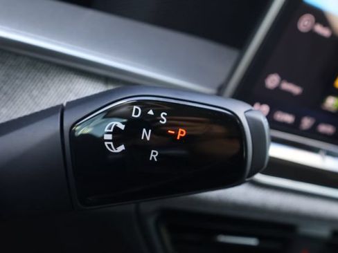 Certified 2023 Volkswagen ID.4 Pro RWD image 27