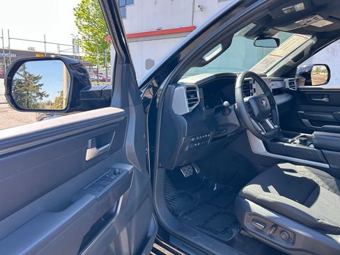 Certified 2025 Toyota Tundra SR5 w/ TRD Off-Road Package AWD/4WD image 9