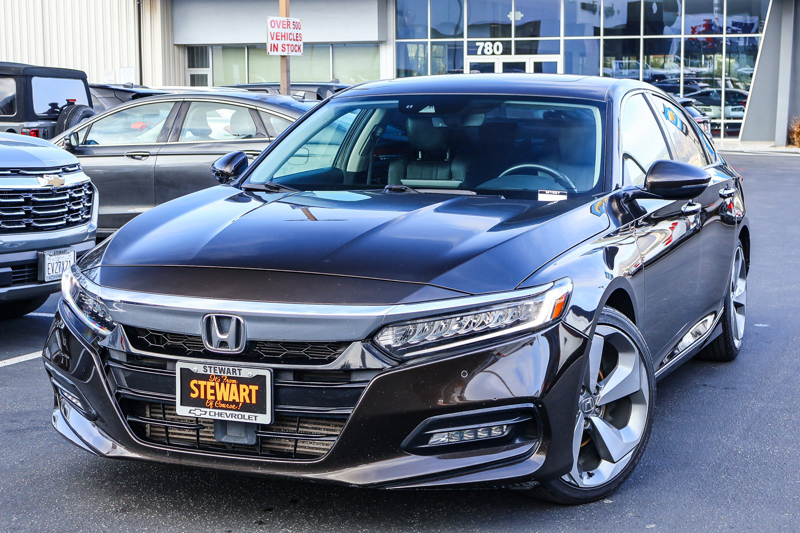 Used 2018 Honda Accord Touring image 1