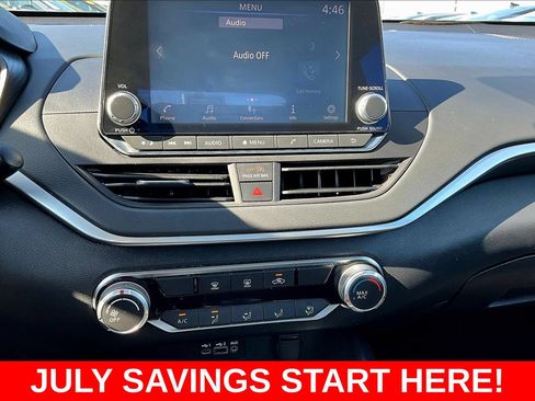Used 2022 Nissan Altima 2.5 SV FWD image 18