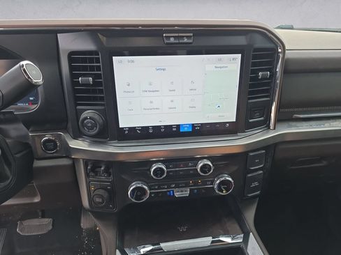 Used 2025 Ford F450 King Ranch w/ Chrome Package AWD/4WD image 11