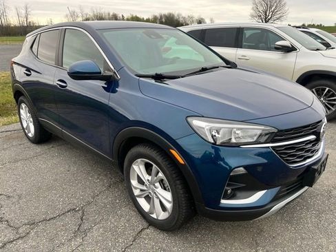 Used 2021 Buick Encore GX Preferred w/ Cold Weather Comfort Package AWD/4WD image 2