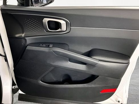 Certified 2026 Kia Sorento LX FWD image 26