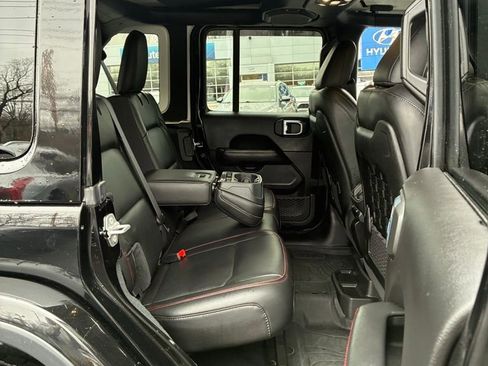 Used 2022 Jeep Wrangler Unlimited Rubicon w/ LED Lighting Group image 27