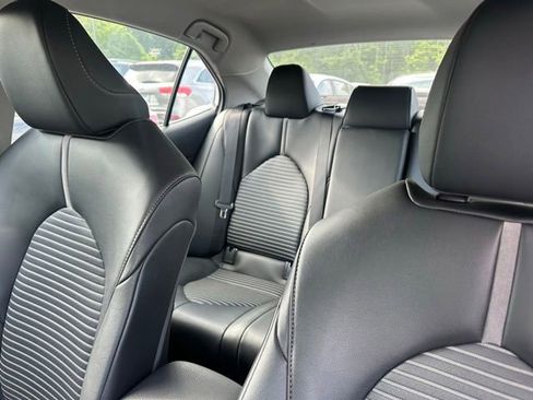 Used 2024 Toyota Camry SE FWD image 10