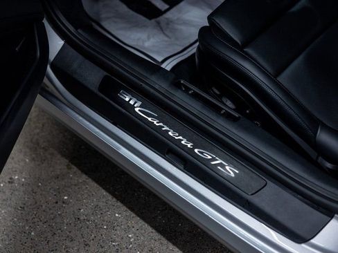 Certified 2025 Porsche 911 Carrera GTS image 27