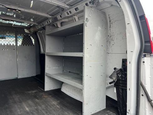 Used 2021 Chevrolet Express 2500 Work Van w/ Driver Convenience Package image 22