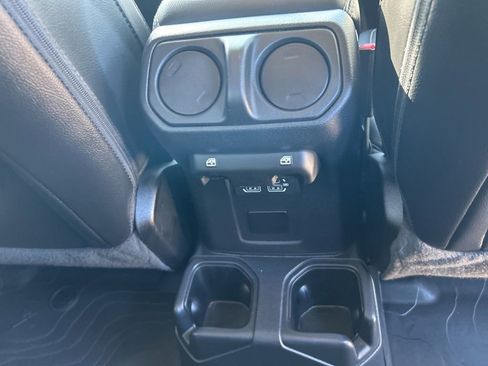 Certified 2022 Jeep Gladiator Overland w/ Popular Equipment Package image 29