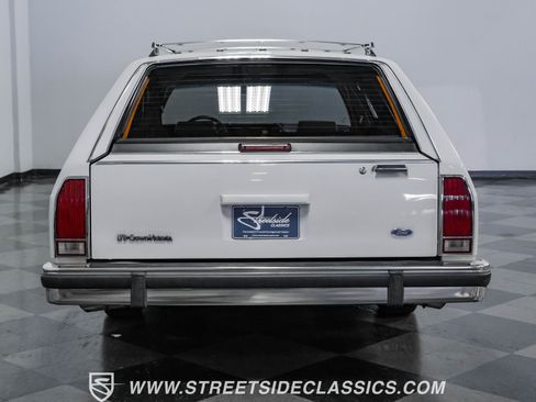 Used 1990 Ford LTD Crown Victoria image 11