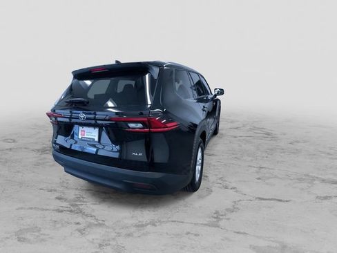 Certified 2025 Toyota Grand Highlander AWD image 9