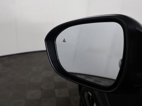 New 2025 Mitsubishi Outlander SE image 39