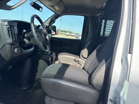 Used 2025 GMC Savana 2500 w/ Driver Convenience Package RWD image 12