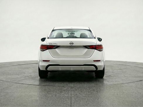 Used 2025 Nissan Sentra SV image 6