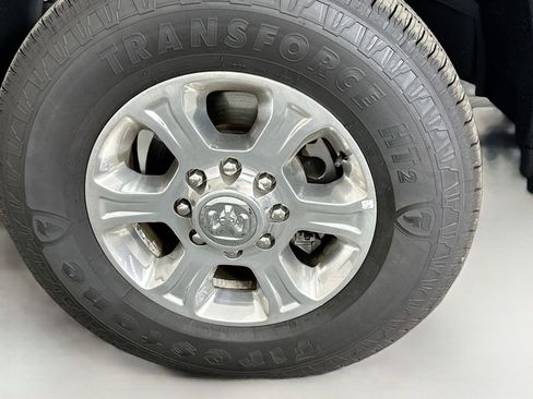 Used 2024 RAM 3500 Big Horn AWD/4WD image 30