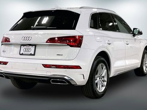 Used 2023 Audi Q5 2.0T Premium w/ Convenience Package AWD/4WD image 13