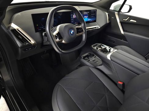 Used 2024 BMW iX xDrive50 w/ Sport Package AWD/4WD image 18