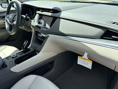 New 2026 Cadillac XT5 Premium Luxury w/ Driver Assist Package FWD image 12