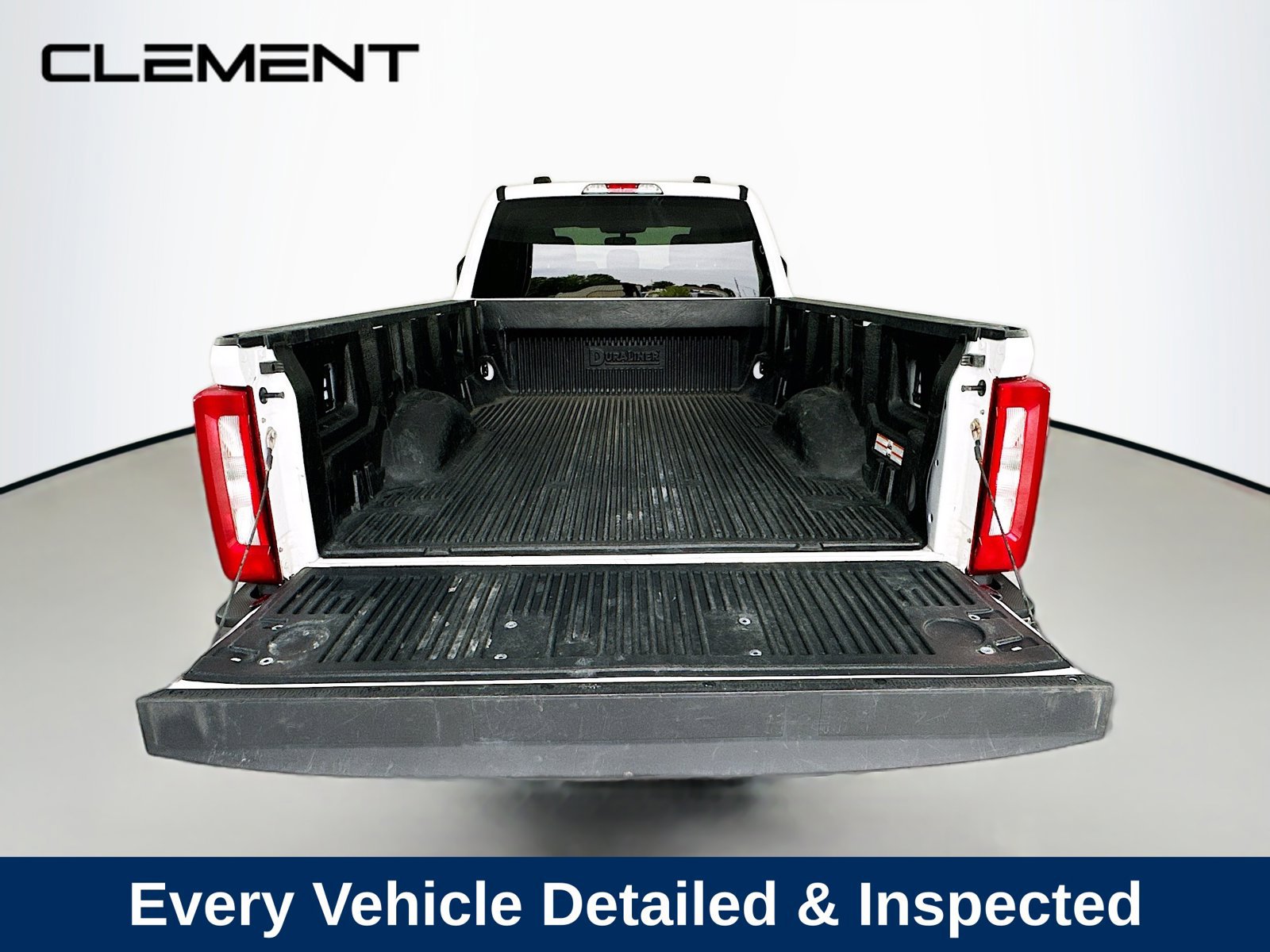Used 2024 Ford F350 XLT AWD/4WD image 11