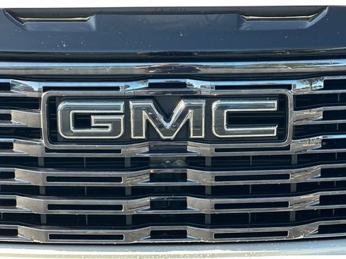 Used 2025 GMC Sierra 1500 Denali Ultimate AWD/4WD image 47