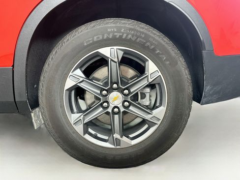 Used 2026 Chevrolet Blazer LT FWD image 11