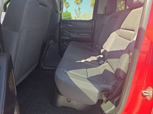 Used 2023 Nissan Frontier SV w/ SV Convenience Package RWD image 14